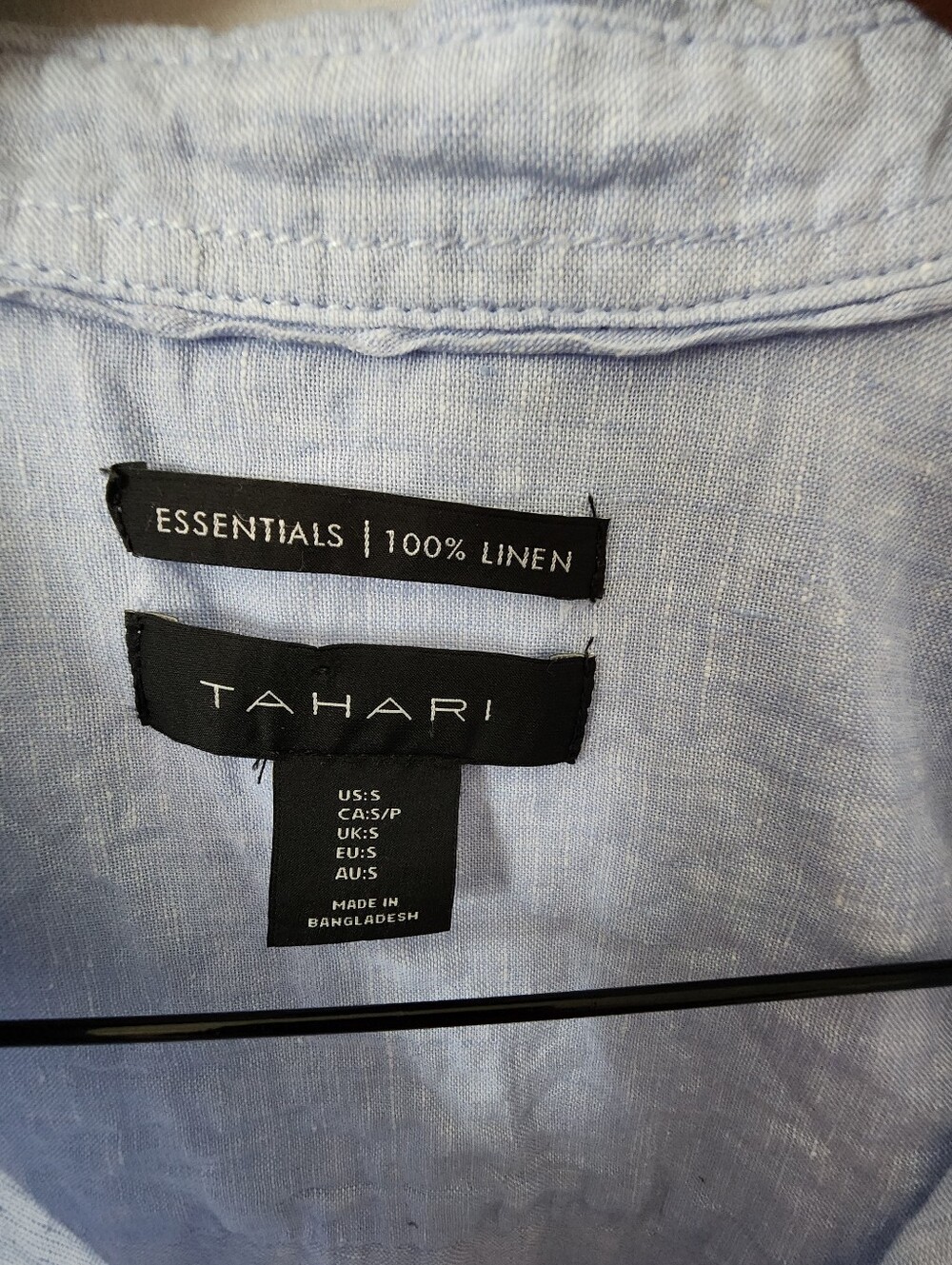 Tahari 100% Linen Blue Button Down Shirt. Size Small - Picture 3 of 4